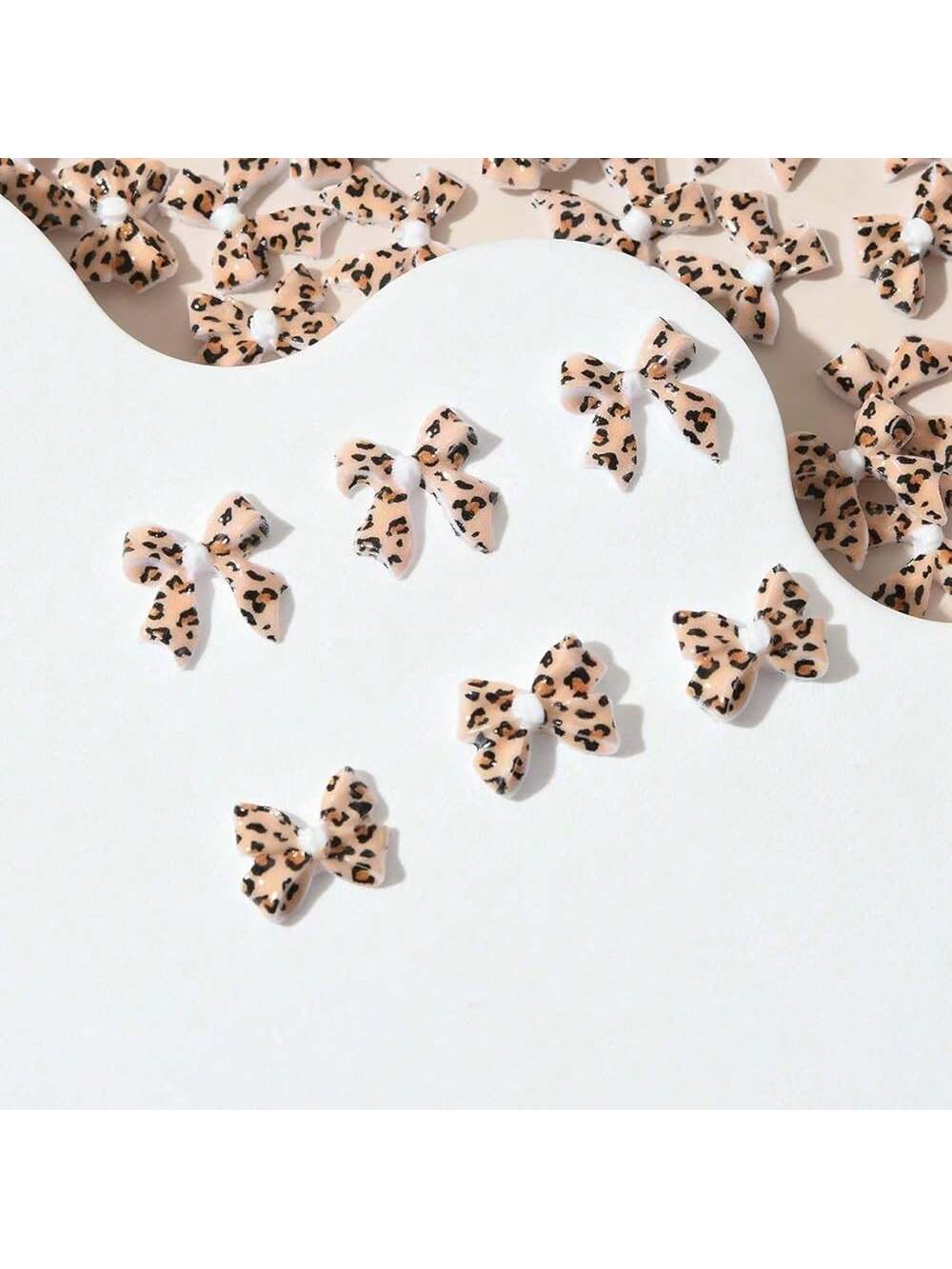 Leopard Print Bow Nail Charms Set - thumbnail 4