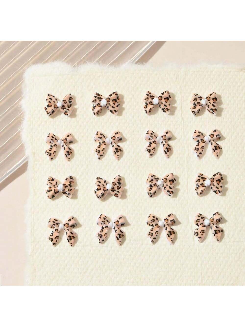 Leopard Print Bow Nail Charms Set - thumbnail 6